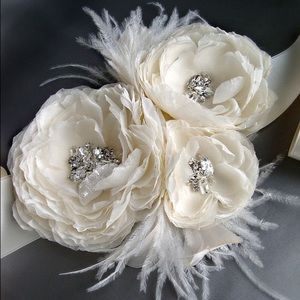 Bridal belt/flowers/accessories
